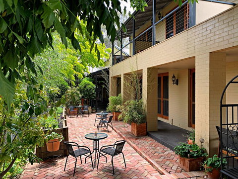 CocknBull Boutique Hotel Echuca - Dalby Accommodation 1