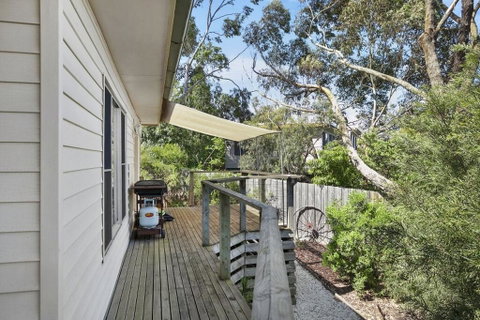 Coffey Court Cottage 2 - Dalby Accommodation 3