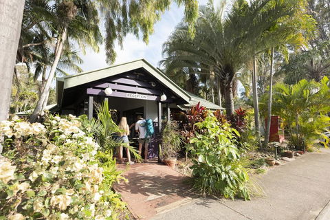 Colonial Village Cabins, Camping & Tours - Hervey Bay YHA - Dalby Accommodation 2