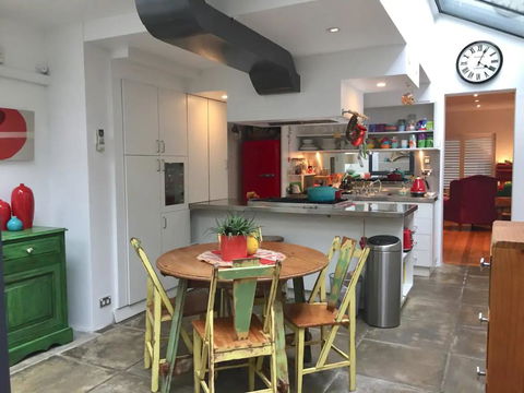 Colourful Darlinghurst Home In Perfect Location By Hyde Park - Dalby Accommodation 1