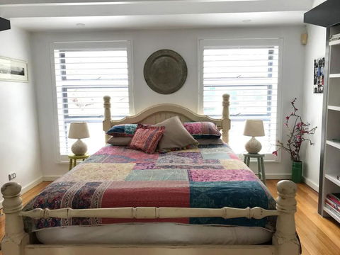 Colourful Darlinghurst Home In Perfect Location By Hyde Park - Dalby Accommodation 2