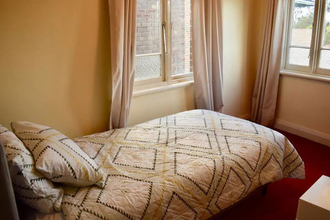 Comfortable Apartment In Trendy Haberfield - Dalby Accommodation 2