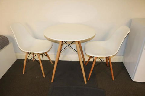 Convenient Studio In Kings Cross - Dalby Accommodation 1
