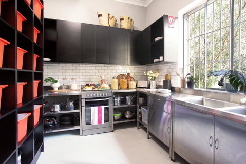 Coogee Beach House - Dalby Accommodation 1