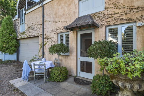 COOKS HOUSE - Dalby Accommodation 3