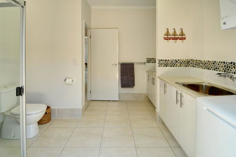Coolum Street 41, Dicky Beach - Dalby Accommodation 2