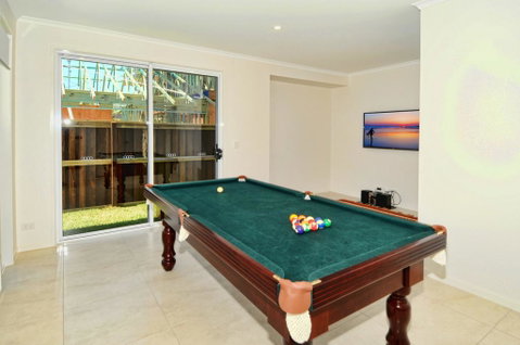 Coolum Street 41, Dicky Beach - Dalby Accommodation 1