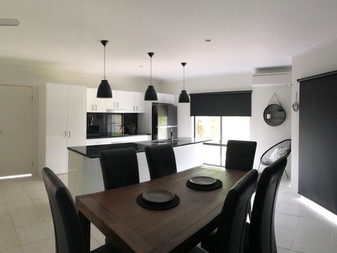 Cooya Beach - Ultimate Tropical Getaway - Dalby Accommodation 1