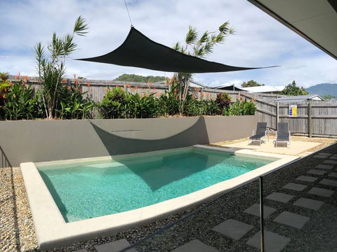 Cooya Beach - Ultimate Tropical Getaway - Dalby Accommodation 2