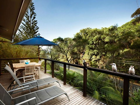 Coral's @ Elizabeth Beach - Dalby Accommodation 2