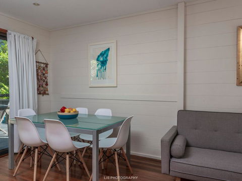 Coral's @ Elizabeth Beach - Dalby Accommodation 1