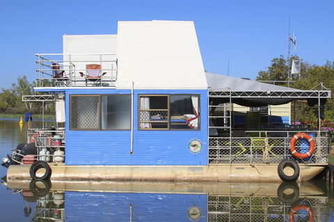 Corroboree Houseboats - Dalby Accommodation 1