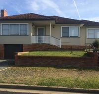 Costa Park Cottage Ena - Armidale - Dalby Accommodation