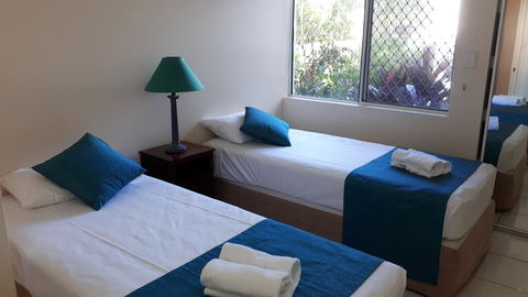 Costa Royale Trinity Beach - Dalby Accommodation 2