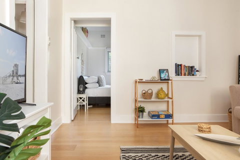 Cosy Couples Haven 10 Min Walk From Bondi Beach - Dalby Accommodation 3