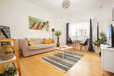 Cosy Couples Haven 10 Min Walk From Bondi Beach - Dalby Accommodation 0