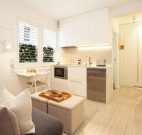 Cosy Flat in Art Deco Building Minutes From City - Dalby Accommodation