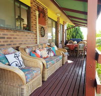 Cottage by the Bay - Dalby Accommodation