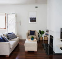 Cottesloe Beach Villa With Large Courtyard Sleeps 4 - Dalby Accommodation