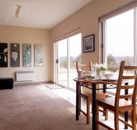Couples Retreat with Mountain View Near Hobart - Dalby Accommodation