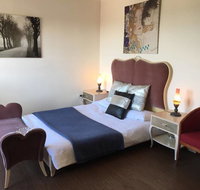 CozyStudioUnit in BeverlyHills Train Accessible - Dalby Accommodation