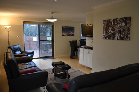Crisands Of Echuca - Dalby Accommodation 1