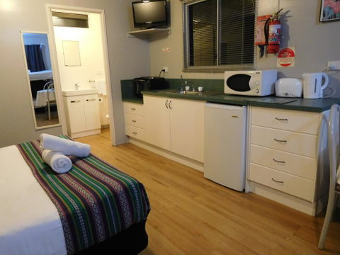 Croftons Retreat Nimbin - Dalby Accommodation 2