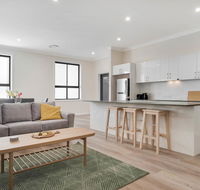 Crooked Lane Apartment - Dalby Accommodation