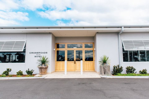 Crossroads Hotel - Dalby Accommodation 0