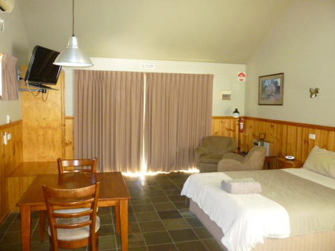 D'Altons Resort - Dalby Accommodation 3