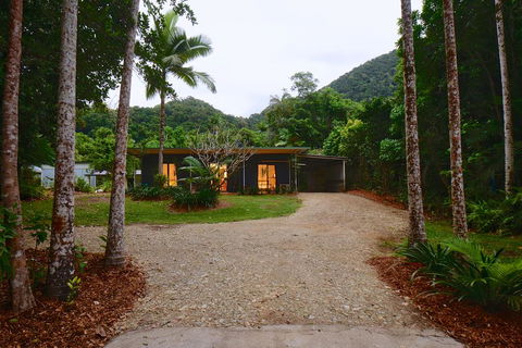 Daintree Rainforest Beach House - Dalby Accommodation 0