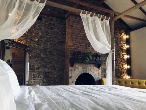 Dawesley Cottage - Dalby Accommodation 2