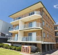 Debra Court Unit 1 - Dalby Accommodation