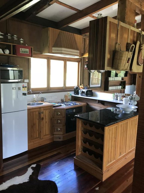 Delaneys Creek Cabin Retreat - Dalby Accommodation 2