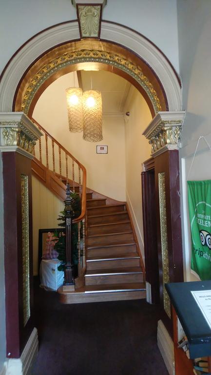 Delatite Hotel - Dalby Accommodation 1