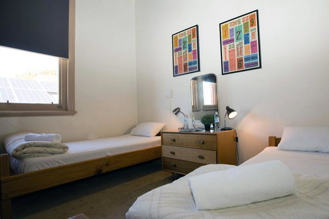 Delatite Hotel - Dalby Accommodation 0