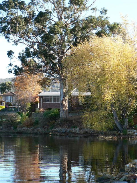 Derwent Hideaway - Dalby Accommodation 3