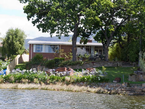 Derwent Hideaway - Dalby Accommodation 0