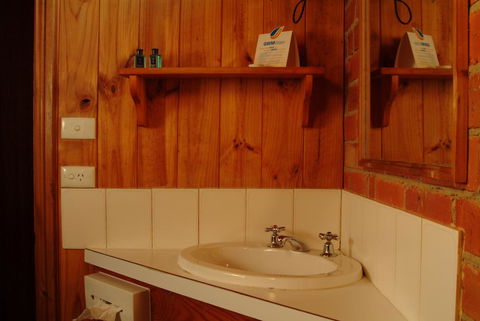 Diamond House Heritage Restaurant And Motor Inn - Dalby Accommodation 2