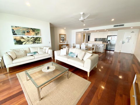 DIRECT BEACH ACCESS - 3 BED APART - CABARITA BEACH - Dalby Accommodation 2