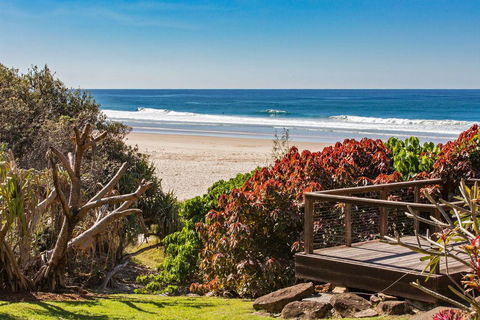 DIRECT BEACH ACCESS - 3 BED APART - CABARITA BEACH - Dalby Accommodation 0