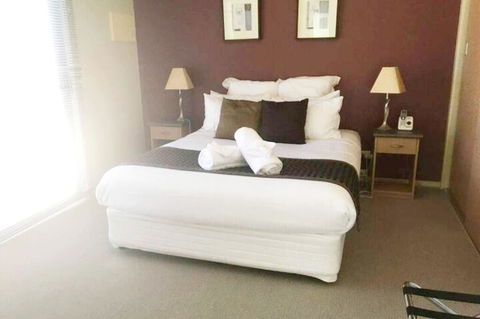 Do You Have To Self Isolate Do It In Peace & Tranquility - Dalby Accommodation 2