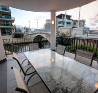 Dolphin Quay Apartment-2 Bedroom - Dalby Accommodation