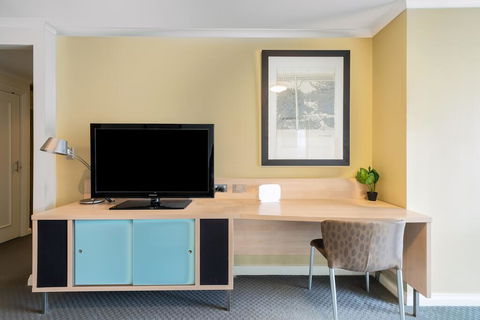 DREAM HARBOUR VIEW 2 BRM // GYM, POOL And PARKING - Dalby Accommodation 2