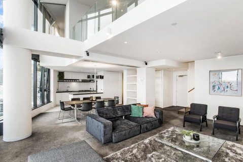 DreamHost At Dock 5 Sub-Penthouse - Dalby Accommodation 2