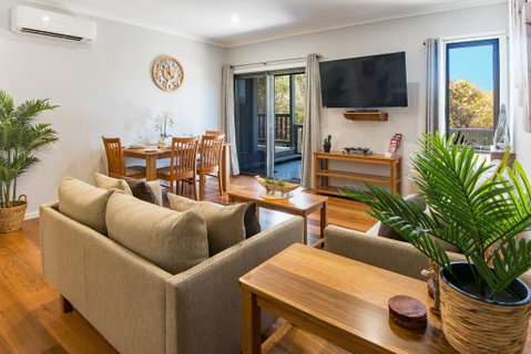EAGLE VIEW UNIT 5 STAR - Dalby Accommodation 0