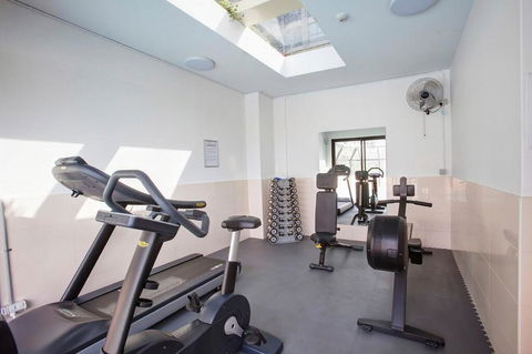 East Mirvac Building With Convenient Living - Dalby Accommodation 3