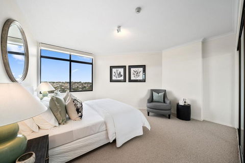 East Mirvac Building With Convenient Living - Dalby Accommodation 1