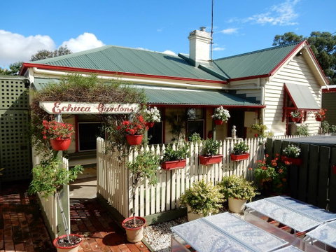 Echuca Gardens - Dalby Accommodation 1