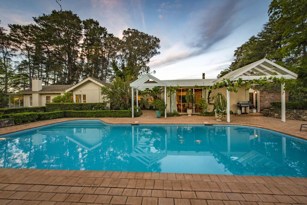 Red Hill ACT Dalby Accommodation